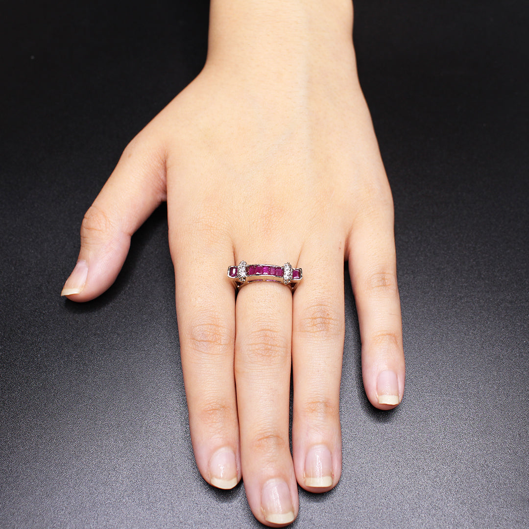 The Jewelled Track Ring