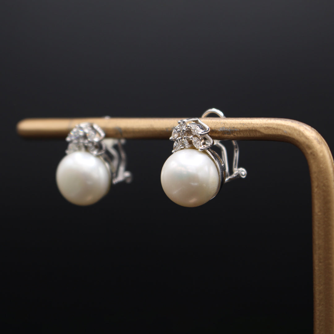 The Gravity Diamond Stud Earrings