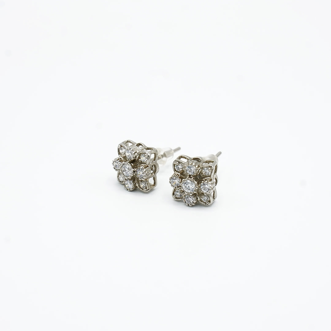 The Shining Hibiscus Stud Earrings