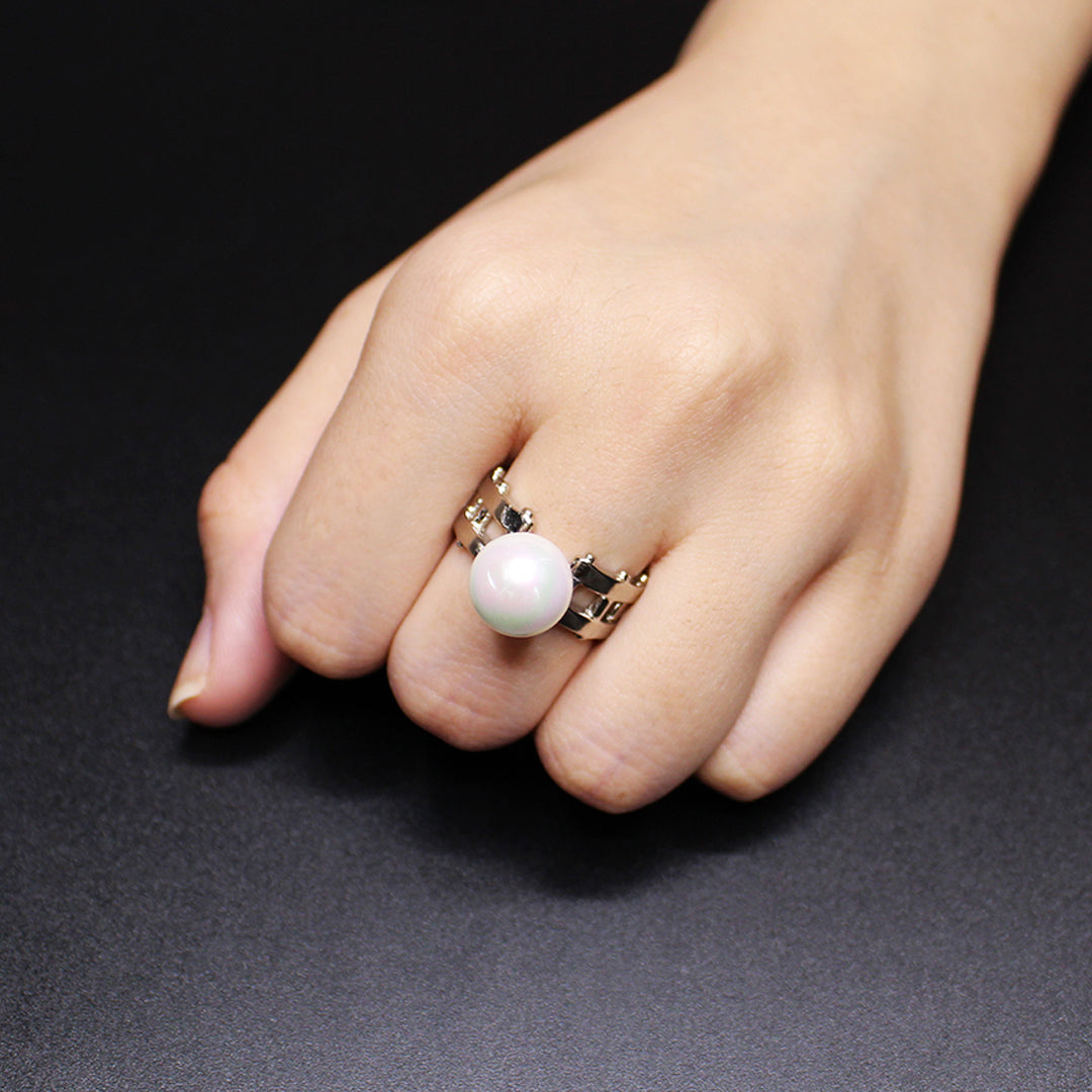 The Globe Trotter Ring